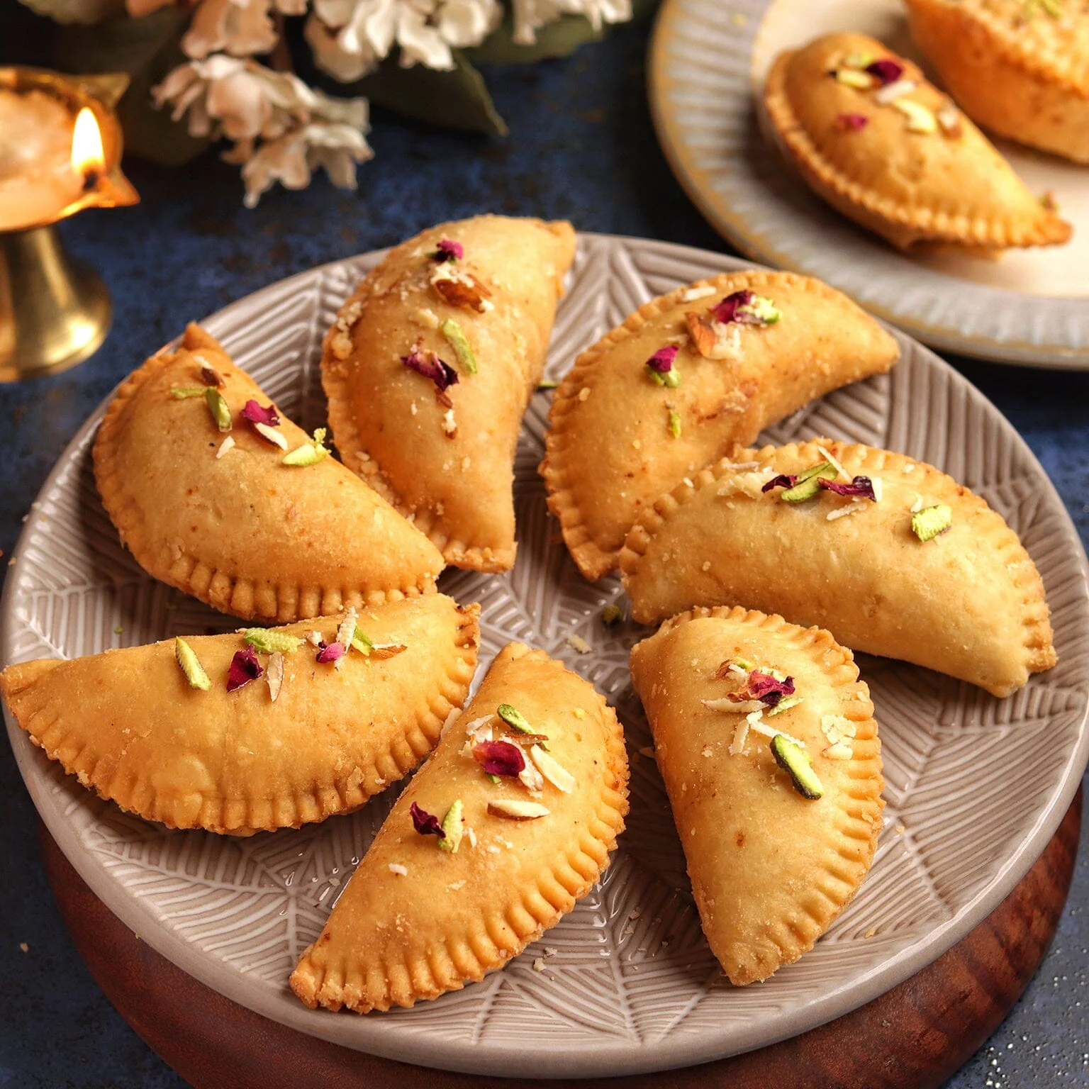 Holi 2024 Special: Gujiya Recipe (Fried and Baked) – Indulge in Festive Delights!